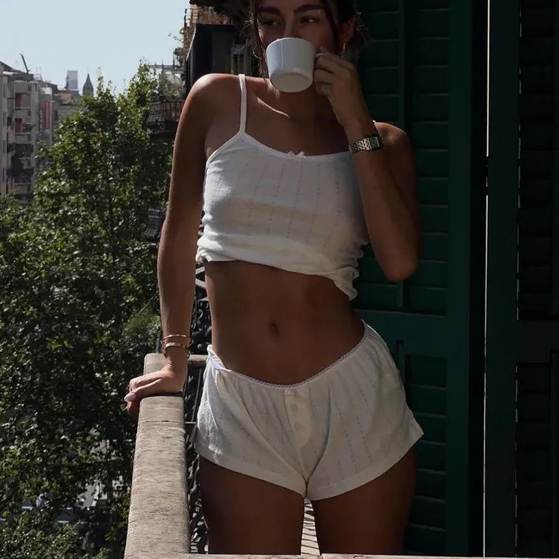 Ensemble Pyjama Femme Été – Col V & Short Fluide Respirant