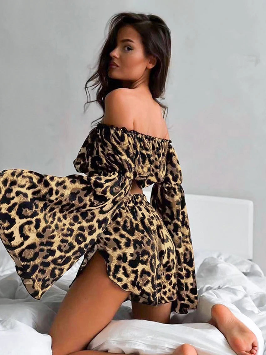 Pyjama Femme Léopard – Ensemble 2 Pièces Top Épaules Dénudées & Short