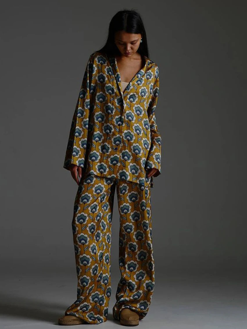 Ensemble Pyjama Femme Imprimé – Chemise à Revers & Pantalon Fluide