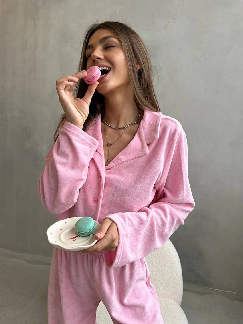 Ensemble Pyjama Femme – Chemise Boutonnée & Pantalon Fluide