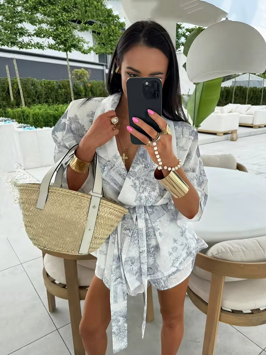 Ensemble Pyjama Femme Imprimé Bleu – Kimono à Revers & Short Fluide