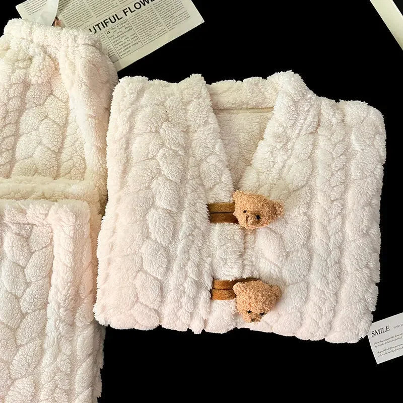 Ensemble Pyjama Femme Flanelle – Col V & Pantalon Chaud