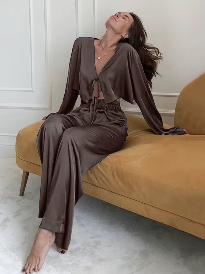 Ensemble Pyjama Femme Satiné Marron – Col V & Pantalon Fluide (Polyester Spandex)