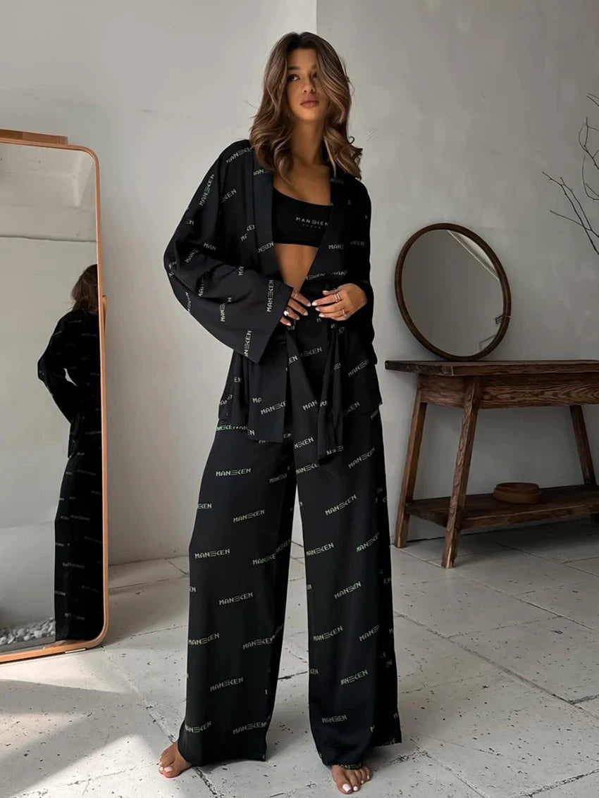 Pyjama Femme Imprimé – Ensemble 2 Pièces Col V & Pantalon Large