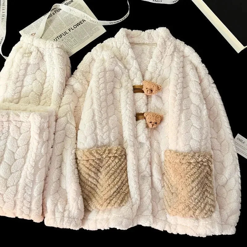 Ensemble Pyjama Femme Flanelle – Col V & Pantalon Chaud