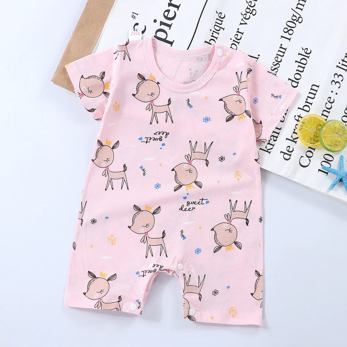 Pyjama Enfant Coton – Barboteuse Courte Boutonnée, Style Cartoon