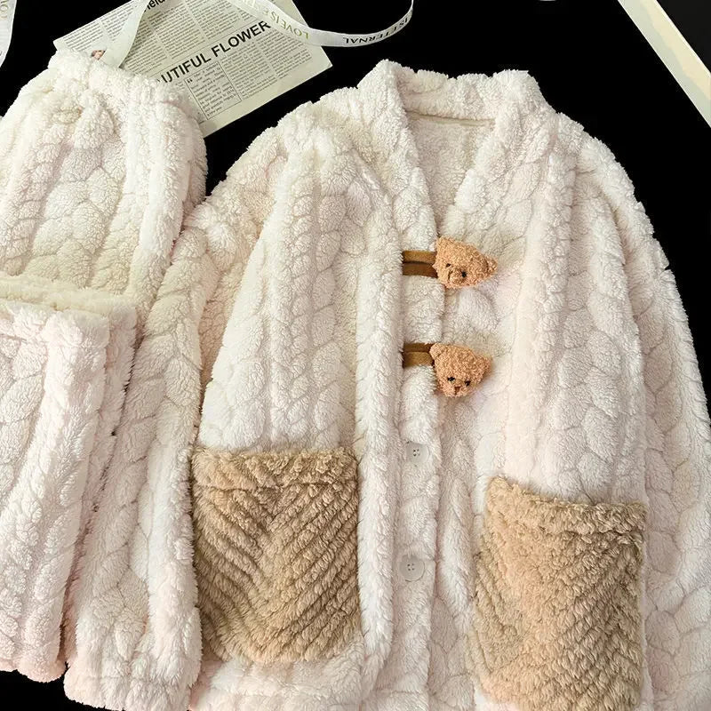 Ensemble Pyjama Femme Flanelle – Col V & Pantalon Chaud