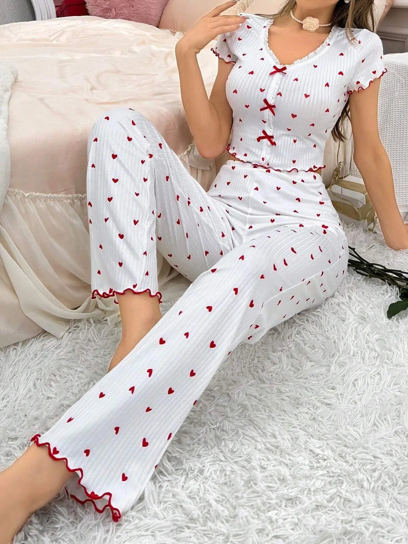 Pyjama femme imprimé – Col V, manches longues et pantalon long