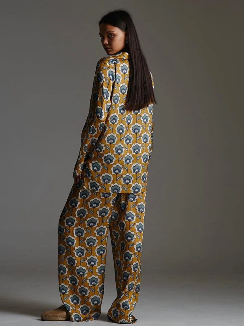 Ensemble Pyjama Femme Imprimé – Chemise à Revers & Pantalon Fluide