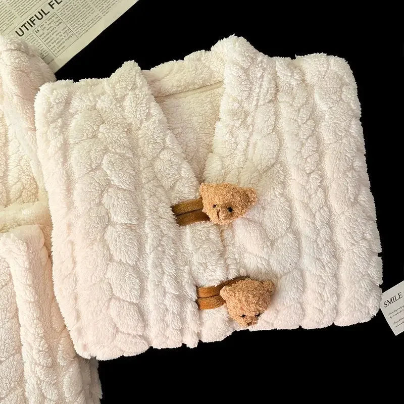 Ensemble Pyjama Femme Flanelle – Col V & Pantalon Chaud